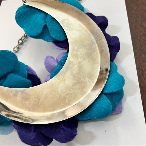 Tarina Tarantino Felt Floral Necklace - Picture 2 of 2